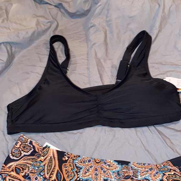 Bikini,NWT, paisley and black,pull over top,adjustable straps - Picture 7 of 9